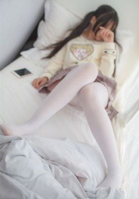 办公室狂肉校花h陈舒视频